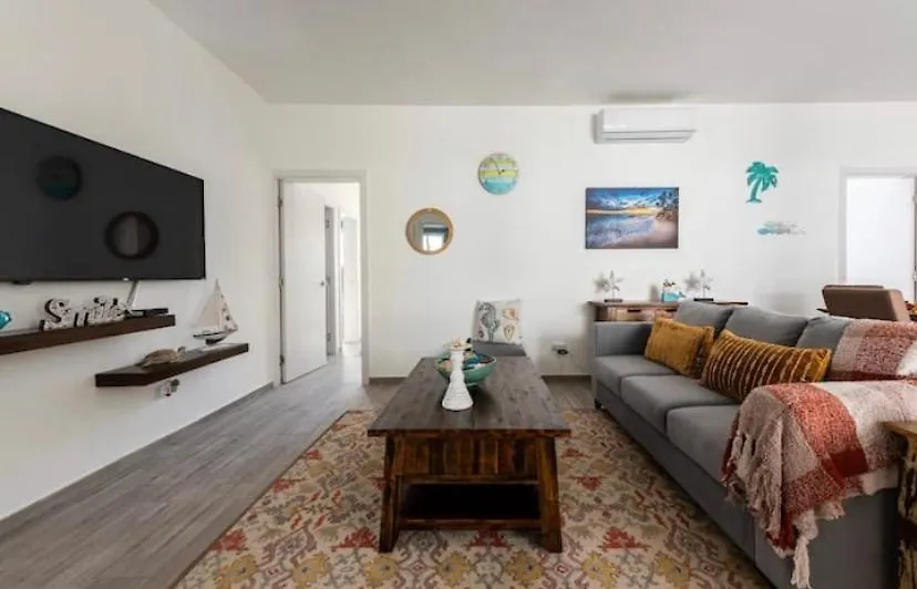 Cozy 2 Bedroom Apartment 7 Minutes Walk To Beach. Πούντα Κάνα
